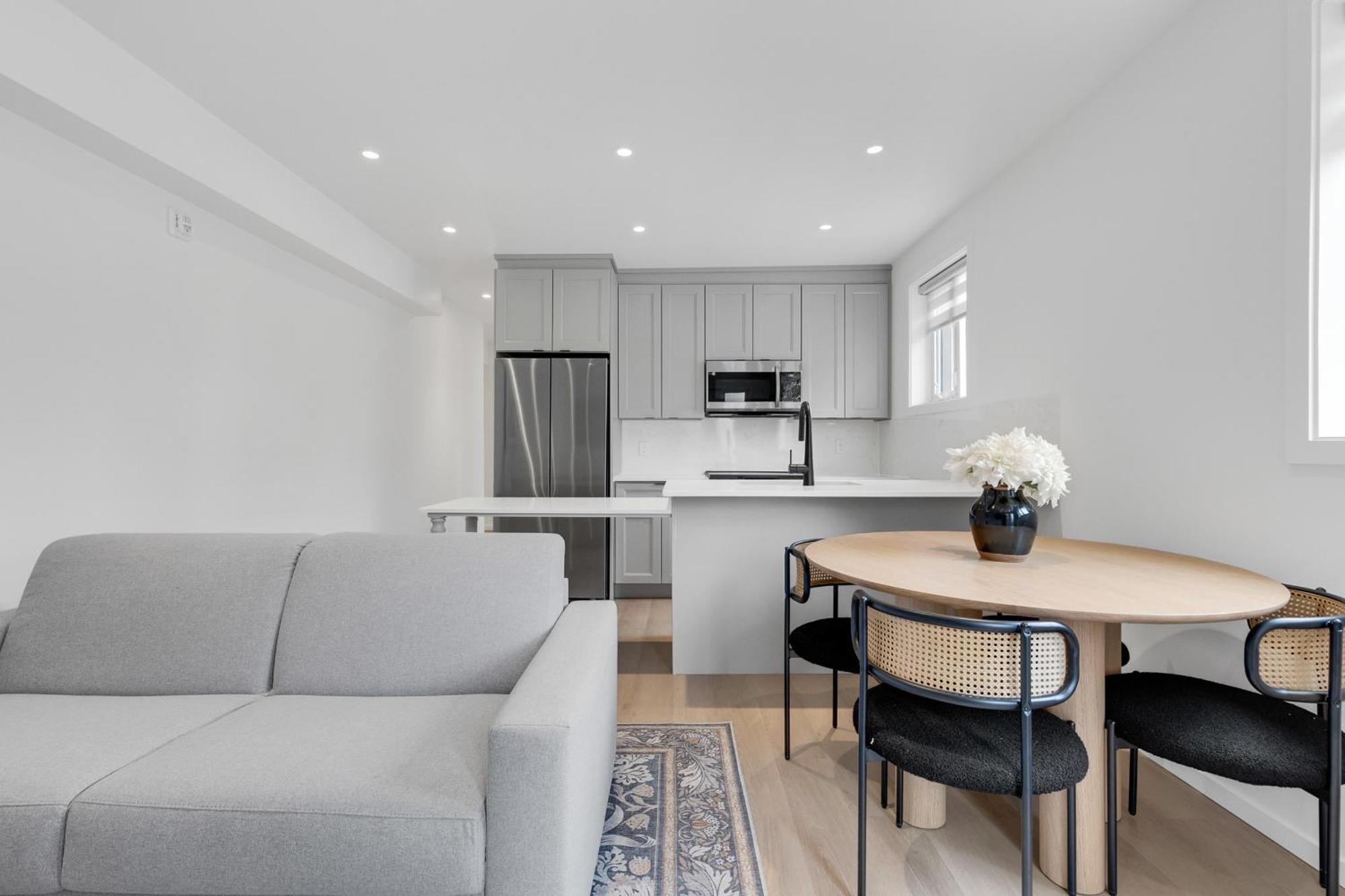 Le Victoria Midtown Mtl Apartment *
