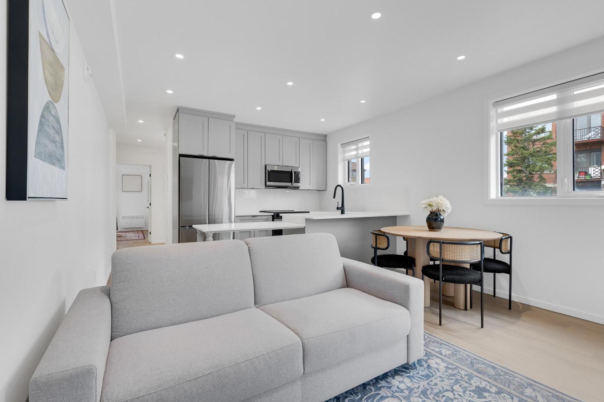 Le Victoria Midtown Mtl *