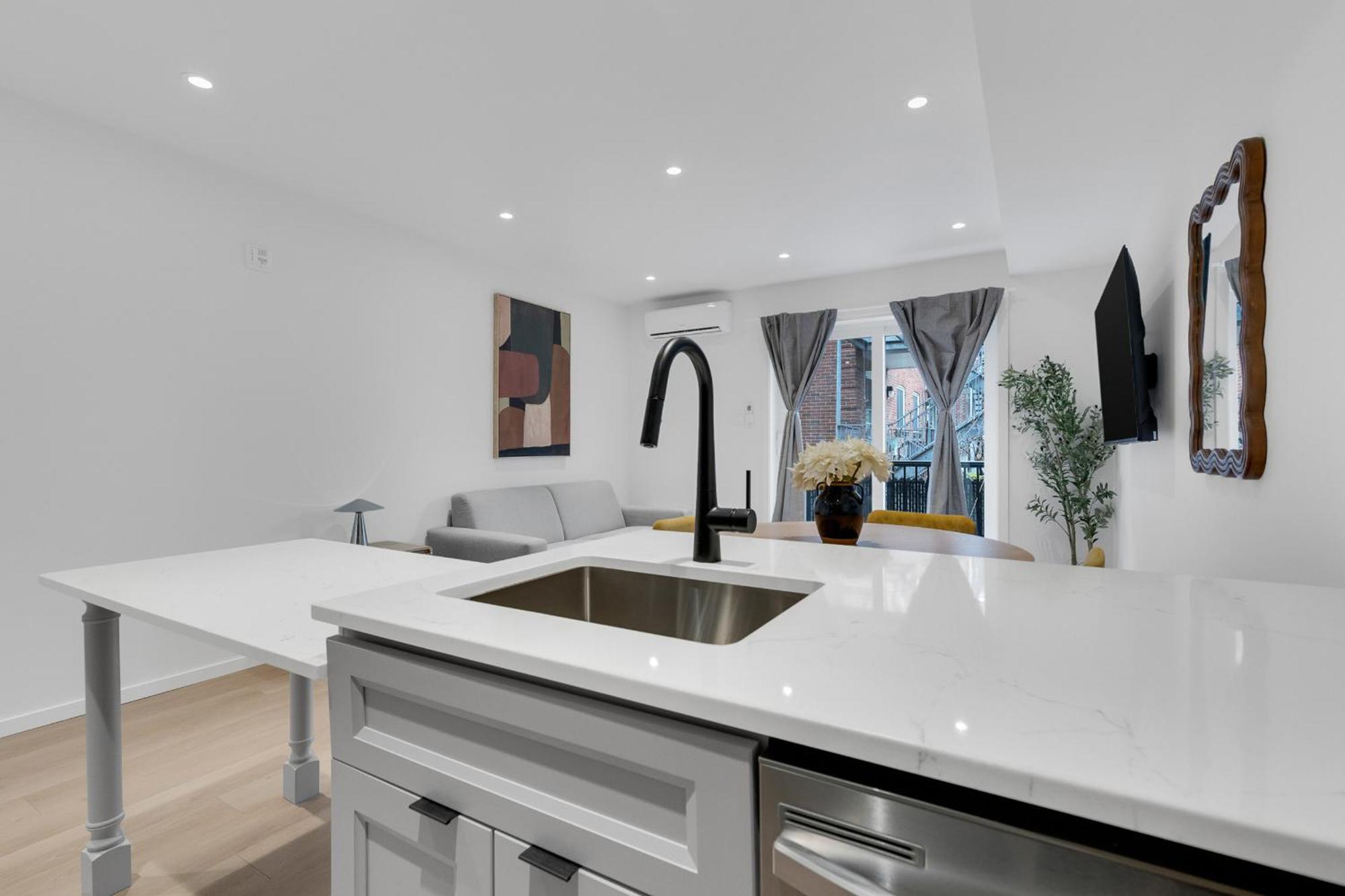 Le Victoria Midtown Mtl Apartamento *