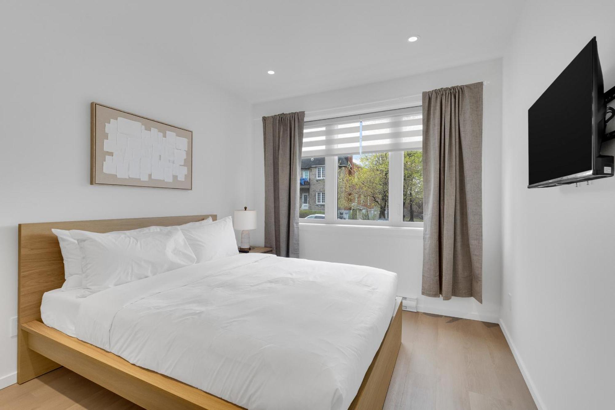 Le Victoria Midtown Mtl